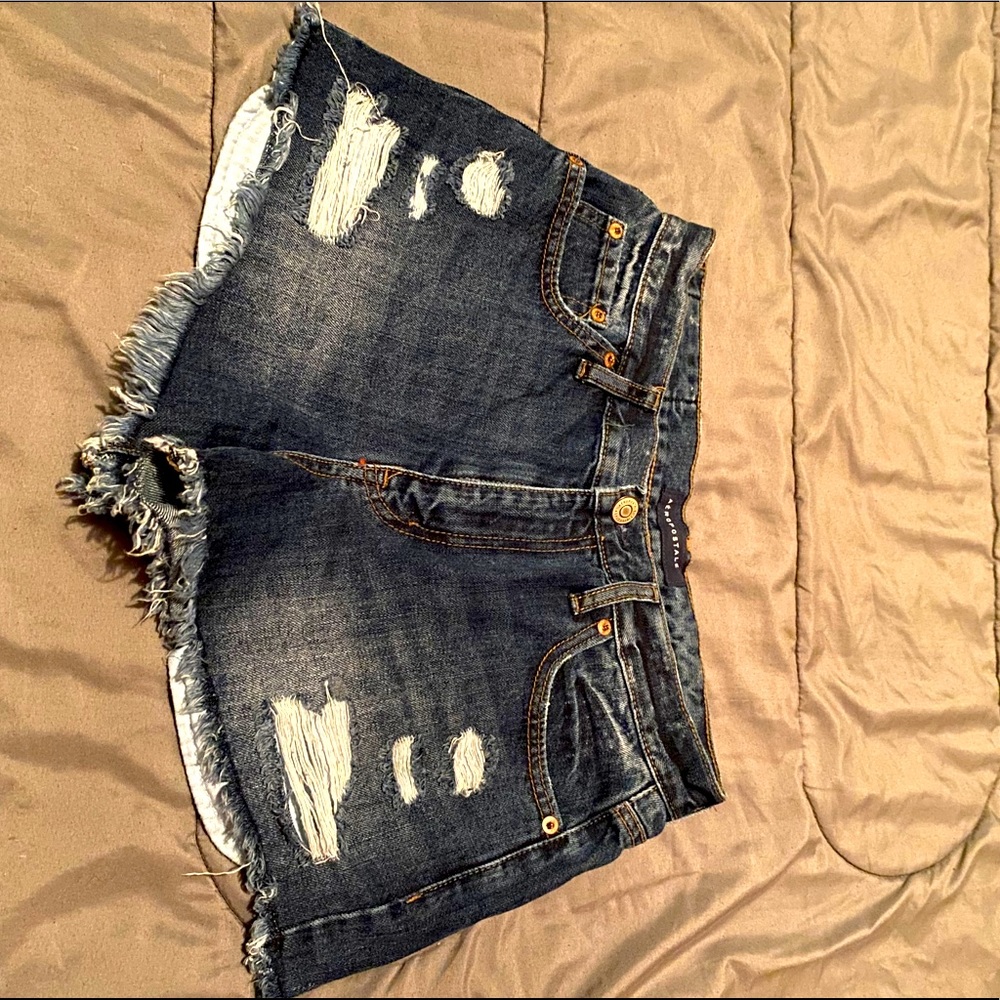 Aeropostale Shorts size 6